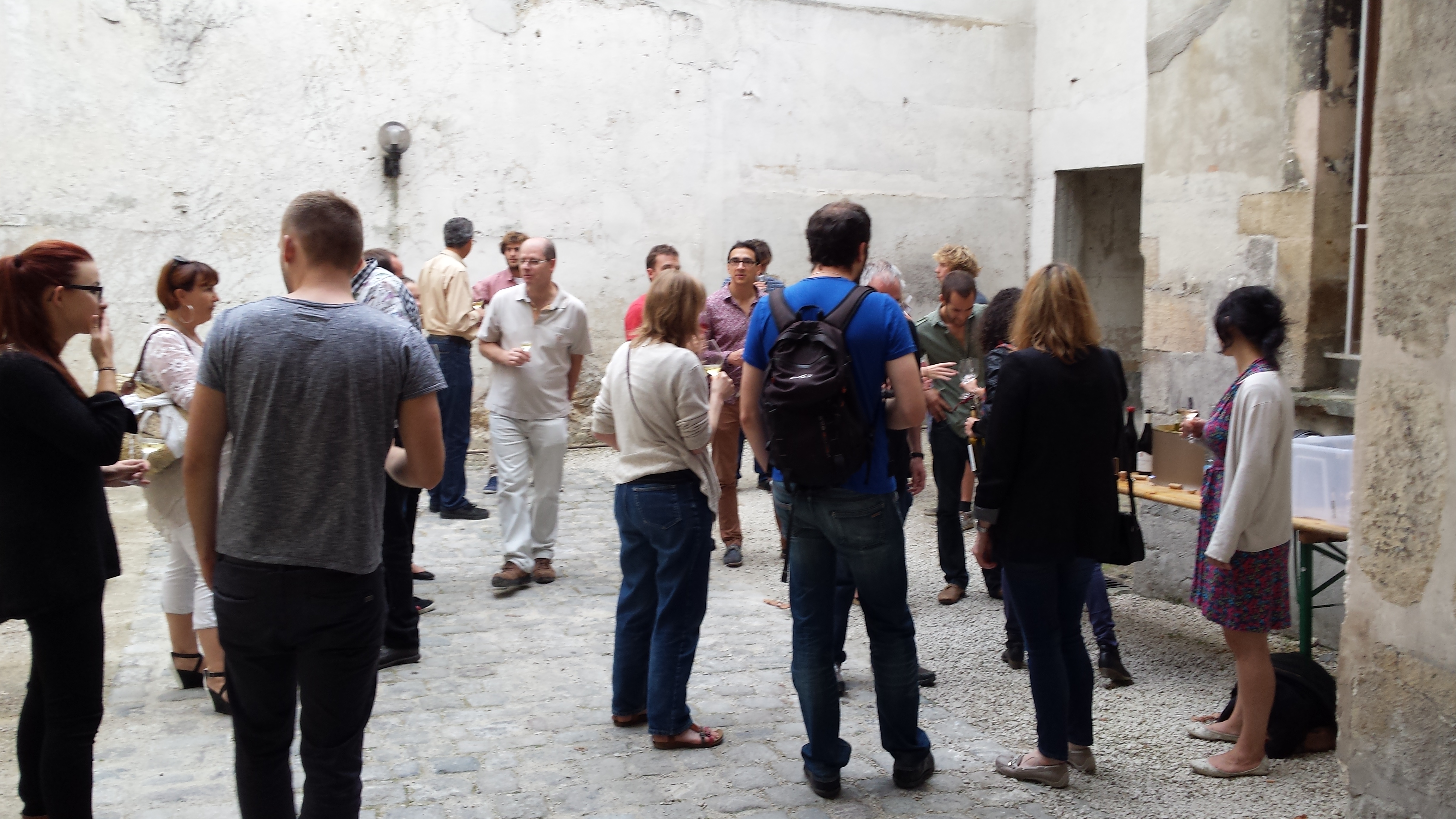 Dégustation de vins entre amis