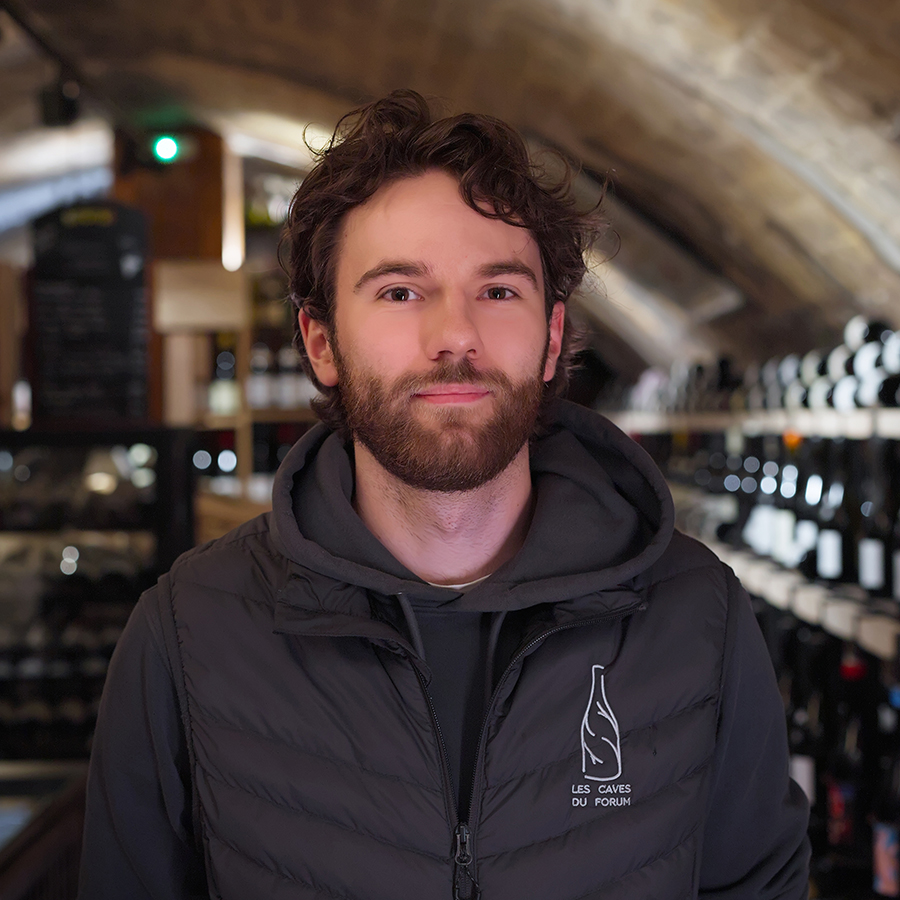 Lucas Les Caves du Forum